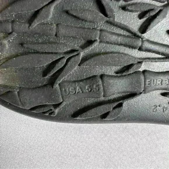 Goóc Lotus - Eco Sandal - 100% Rubber Sole - Made in Brazil Sz 5.5 new and fun - Picture 9 of 9